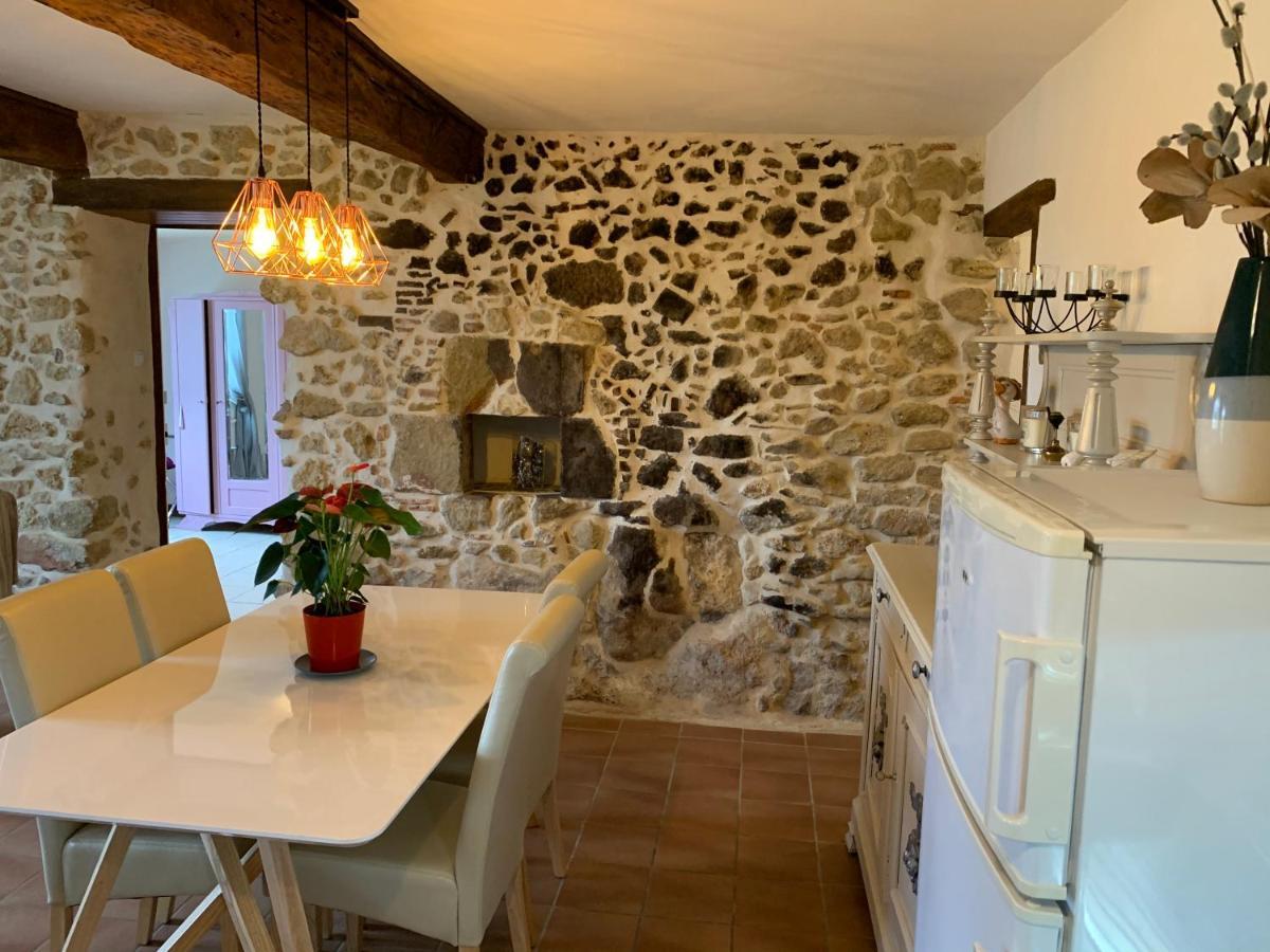 Gites Perruchet Castelnavet Exteriör bild